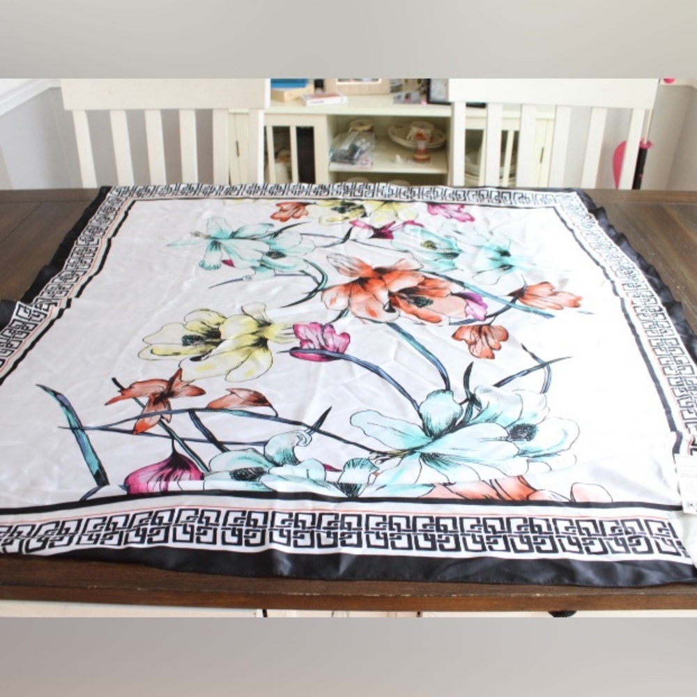 NWT Chico’s large square magnolia scarf